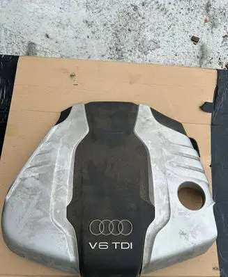 Audi A8 S8 D4 4H Engine cover (trim) 4H0103925 4L0103925C