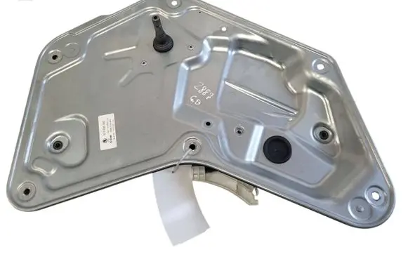 Skoda Yeti (5L) Rear door manual window regulator 5L0839402