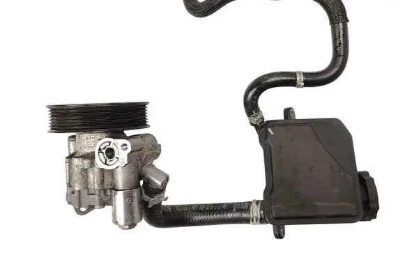 Mercedes-Benz E W212 Power steering pump 0054668401