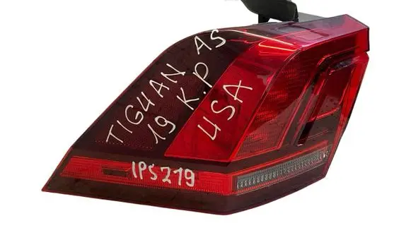 Volkswagen Tiguan Allspace Rear/tail lights 5NN945095A 5NN945311 2SD01326603