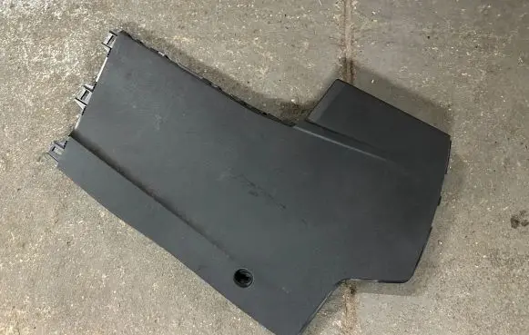 Renault Arkana Other center console (tunnel) element YR2131LJL0000