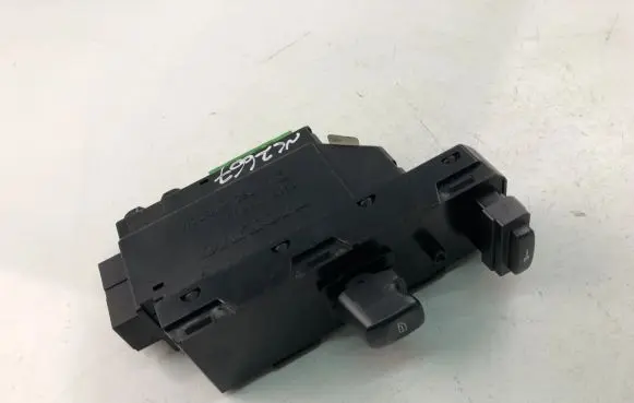 Volvo S60 Electric window control switch 30737519