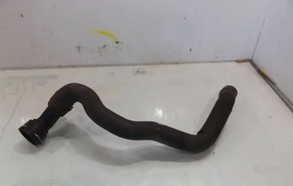 Volkswagen Polo IV 9N3 Engine coolant pipe/hose 6Q0122291F