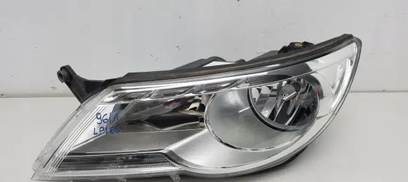 Volkswagen Tiguan Headlight/headlamp 10004