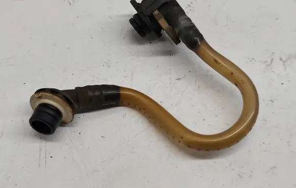 Mercedes-Benz A W168 Fuel main line pipe A6680701332 6680701332 A6680701632