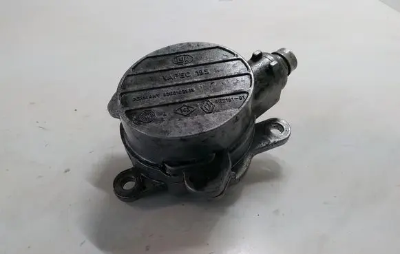 Renault Laguna II Vacuum pump 8200102535