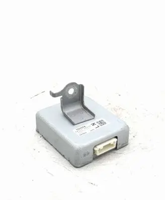 Toyota Highlander XU70 Other control units/modules 8657248070 1669000771