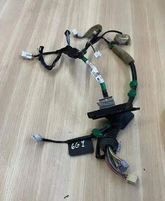 Toyota Land Cruiser (J120) Front door wiring loom 8215160520J