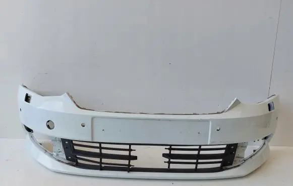 Skoda Fabia Mk3 (NJ) Front bumper 6V0807221