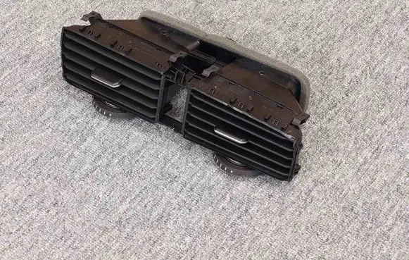 Volkswagen Golf VII Dash center air vent grill 5G1819728AE 5G1819728AF 5G1815735C