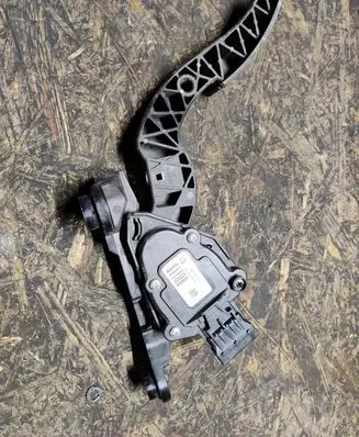 KIA Rio Accelerator throttle pedal