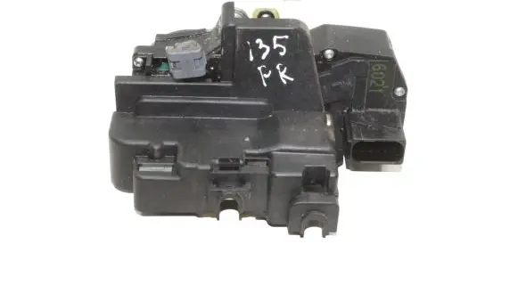 Chevrolet Captiva Front door lock