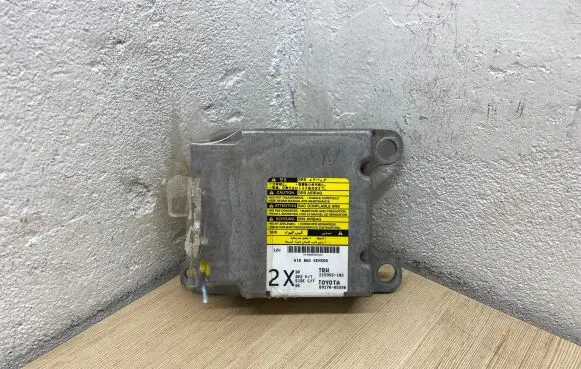 Toyota Avensis T250 Airbag control unit/module 8917005220 215955102 14060562LU