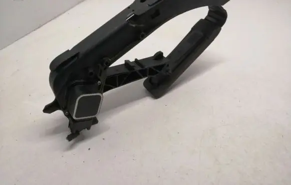 Mercedes-Benz S W220 Accelerator throttle pedal A2203000004