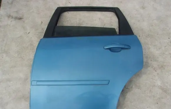 Ford C-MAX I Rear door