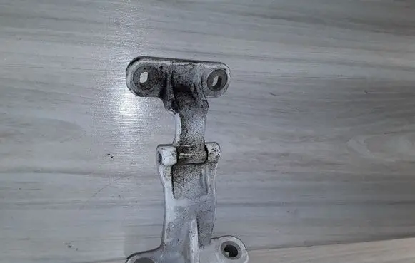 Ford Transit Courier Loading door upper hinge ET76A42982BD