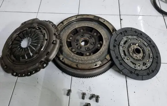Opel Astra J Clutch set kit 401513452 5565495