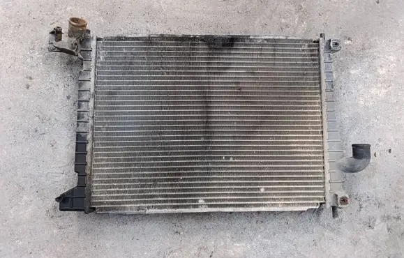 Opel Vectra B Coolant radiator