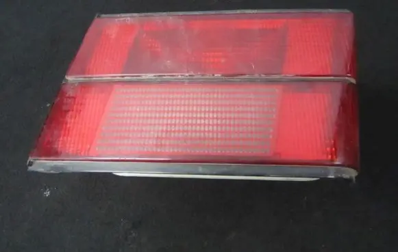 Tailgate rear/tail lights