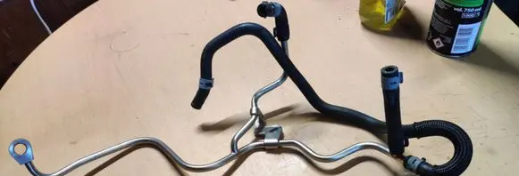 Chevrolet Malibu Engine coolant pipe/hose