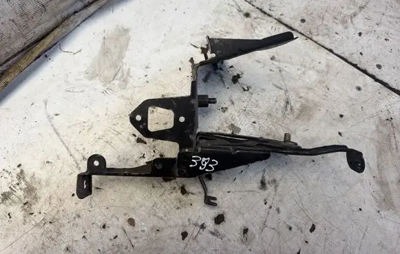 Audi A4 S4 B5 8D ABS pump bracket 8E0614119