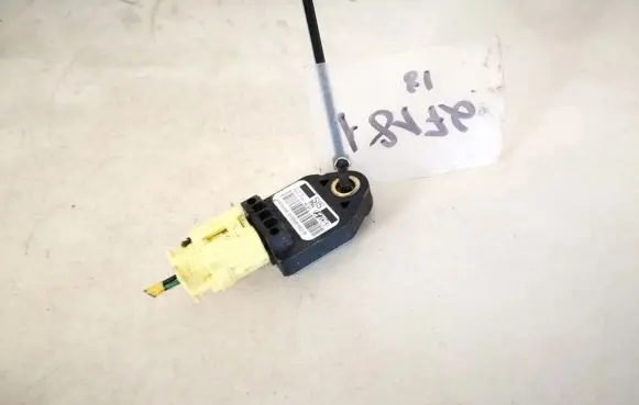 Hyundai i30 Airbag deployment crash/impact sensor 959202h000 95920-2h000