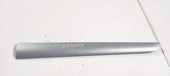 Opel Astra H Other front door trim element 13121848 340.685796