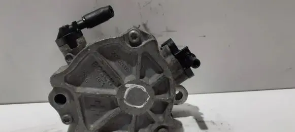 Ford Transit Courier Vacuum pump 9804021880