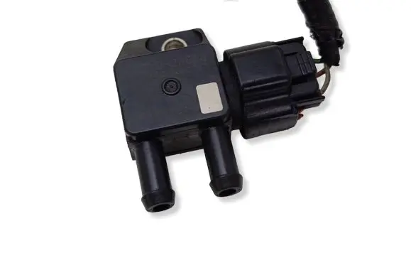 Hyundai ix35 Exhaust gas pressure sensor 392102A800