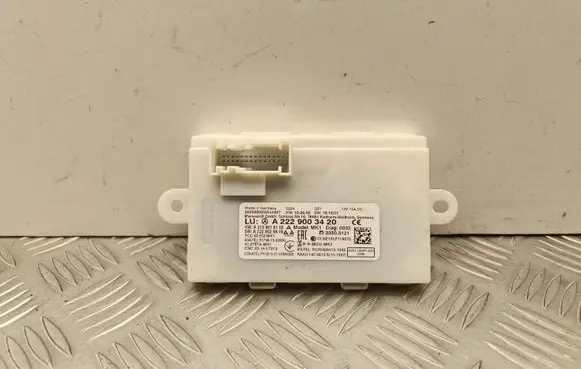 Mercedes-Benz EQC Keyless (KESSY) go control unit/module A2139018103