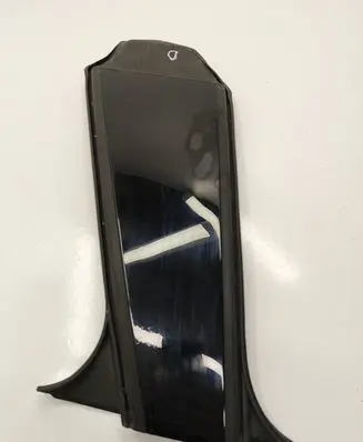 Front door glass trim molding