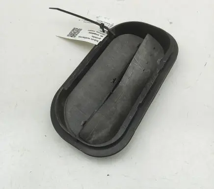 Audi A5 Quarter panel pressure vent 6R0819465B