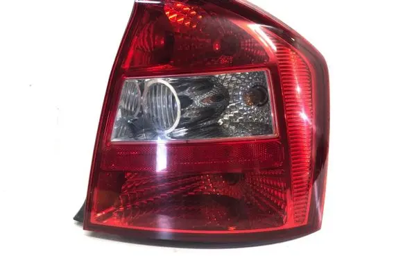 KIA Cerato Rear/tail lights