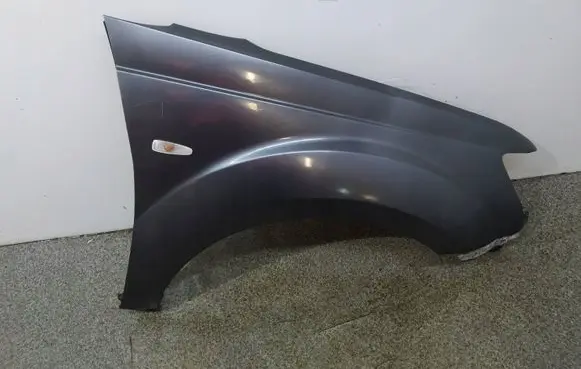 Mitsubishi Outlander Fender