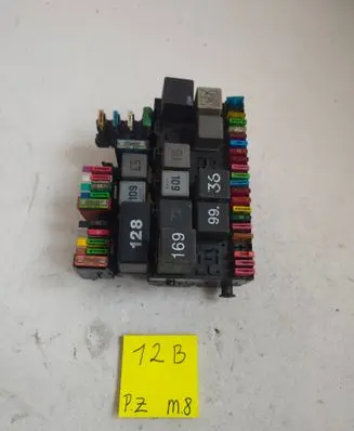 Volkswagen Sharan Fuse box set 21847298