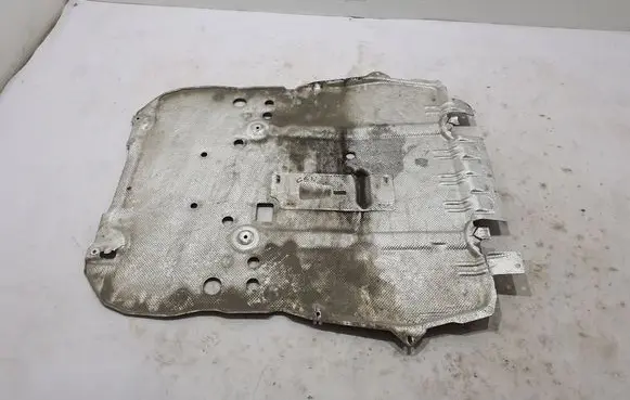 Citroen C5 Aircross Engine splash shield/under tray 9844529580