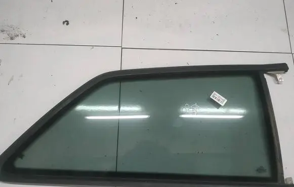 Audi A3 S3 8P Rear side window AS2