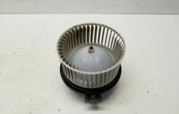 Subaru Impreza IV Heater fan/blower 8727006060 T1017802F