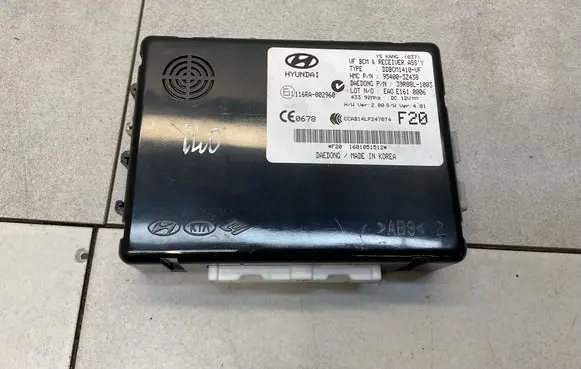 Hyundai i40 Comfort/convenience module 954003Z438