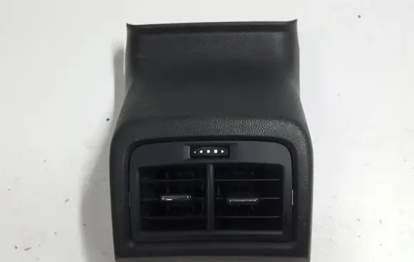 Seat Leon (5F) Rear air vent grill 