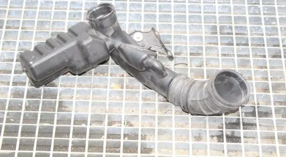 Honda CR-V Air intake hose/pipe