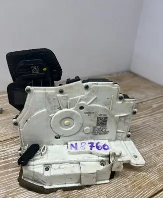 Audi A6 S6 C8 4K Front door lock 4K1837016J