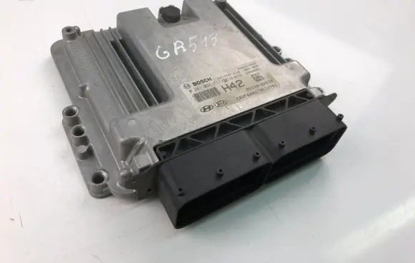 Hyundai i40 Engine control unit/module ECU 391402A520 0281031717