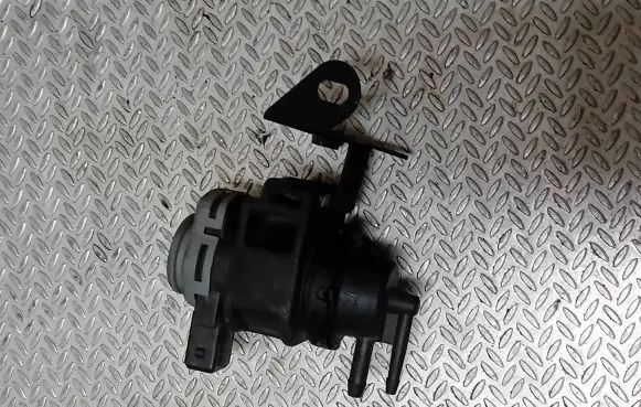 Nissan Qashqai+2 Turbo solenoid valve 8200575400