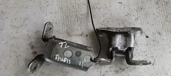 Toyota Auris E180 Loading door hinge set 42879112397