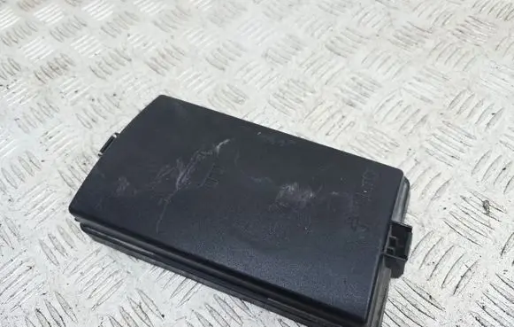 Volkswagen e-Golf Fuse box cover 5Q0937132A