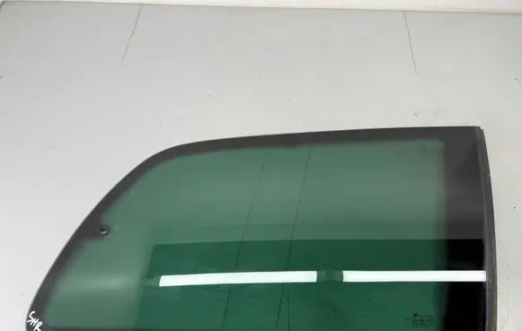 Volkswagen Sharan Rear side window 43R000002