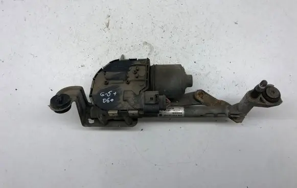Volkswagen Golf Plus Front wiper linkage and motor 5M0955119 0390241779 5M0955023E