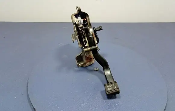 Jeep Grand Cherokee Handbrake/parking brake lever assembly 04779627AJ