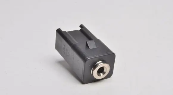 Volvo XC70 AUX in-socket connector 30657961